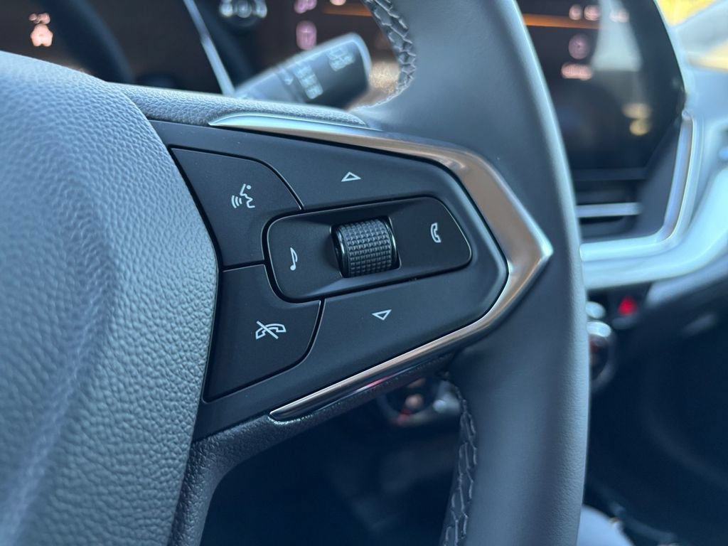 New 2026 Chevrolet Trax LT w/ Driver Confidence Package FWD image 17