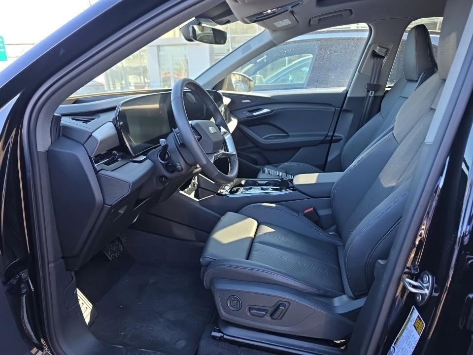 Used 2025 Audi Q6 e-tron Premium Plus w/ Premium Plus image 8