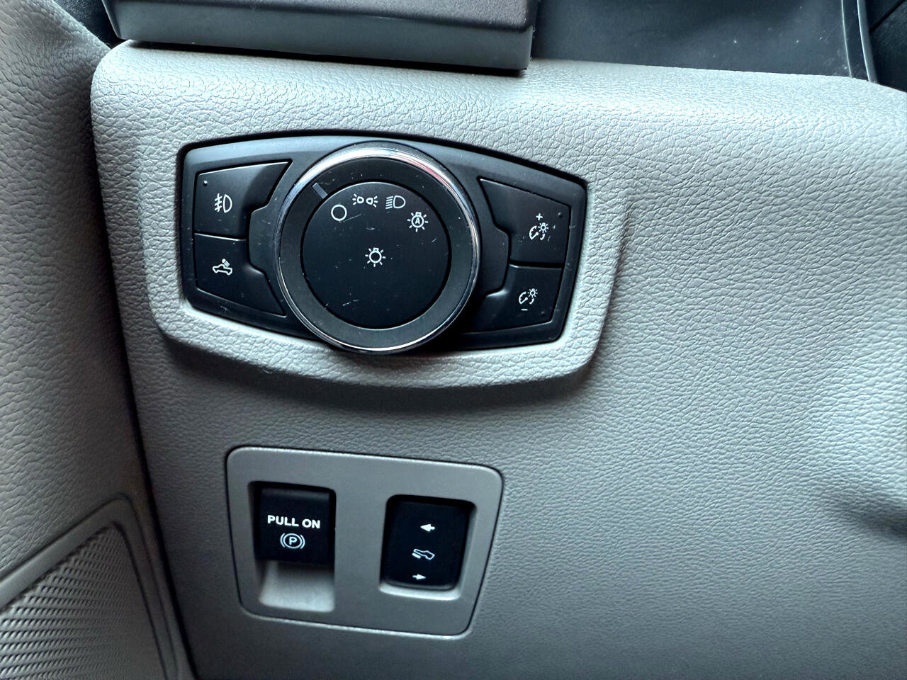 Used 2020 Ford F150 XLT w/ Equipment Group 302A Luxury image 25