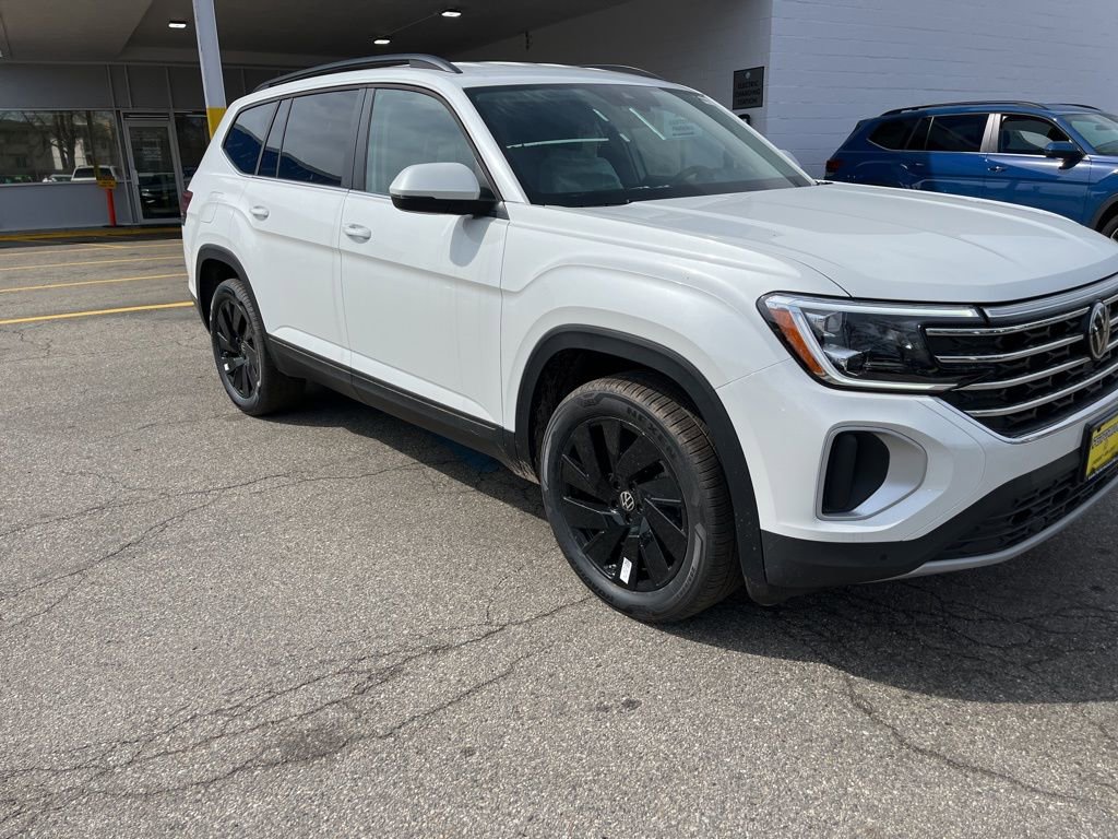 New 2026 Volkswagen Atlas SE AWD/4WD image 2