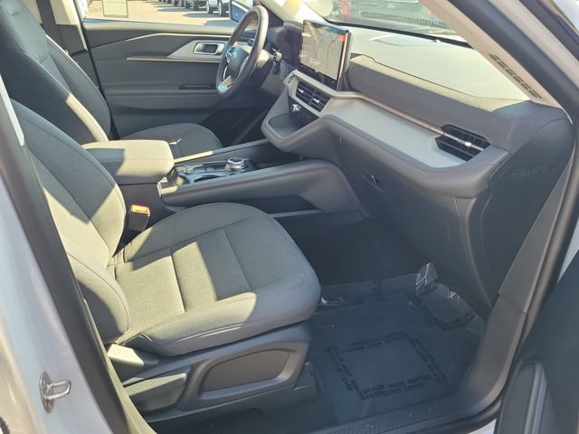 Used 2026 Ford Explorer Active RWD image 17