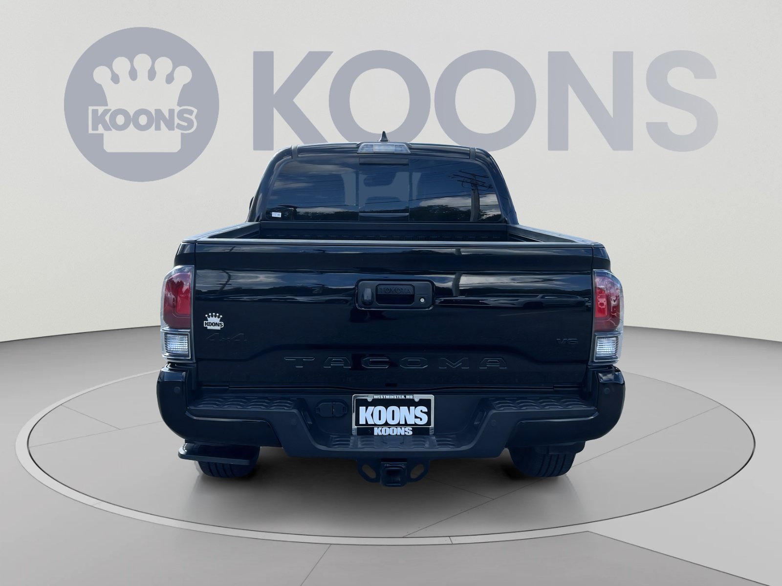 Used 2023 Toyota Tacoma Limited w/ Nightshade Package AWD/4WD image 5