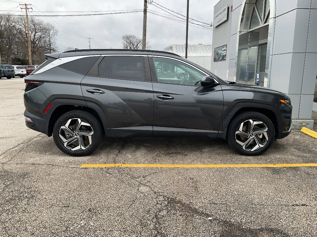 Used 2023 Hyundai Tucson SEL w/ Convenience Package image 2