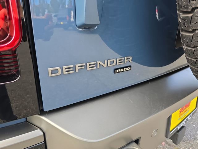 Used 2022 Land Rover Defender 90 X-Dynamic S image 38