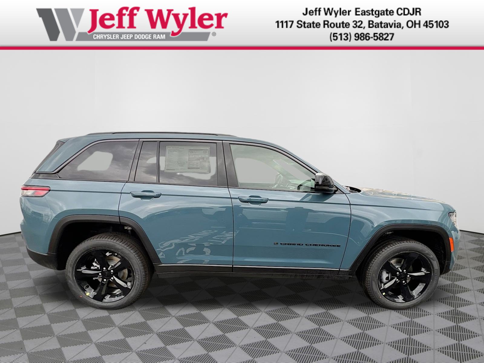 New 2026 Jeep Grand Cherokee Limited w/ Limited Altitude Package AWD/4WD image 30