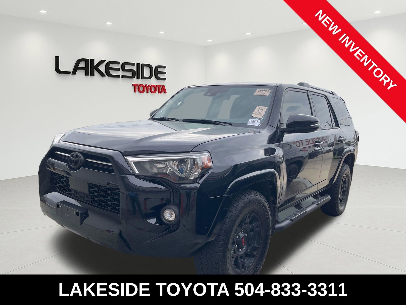 Used 2023 Toyota 4Runner SR5 Premium w/ Moonroof Package RWD image 1