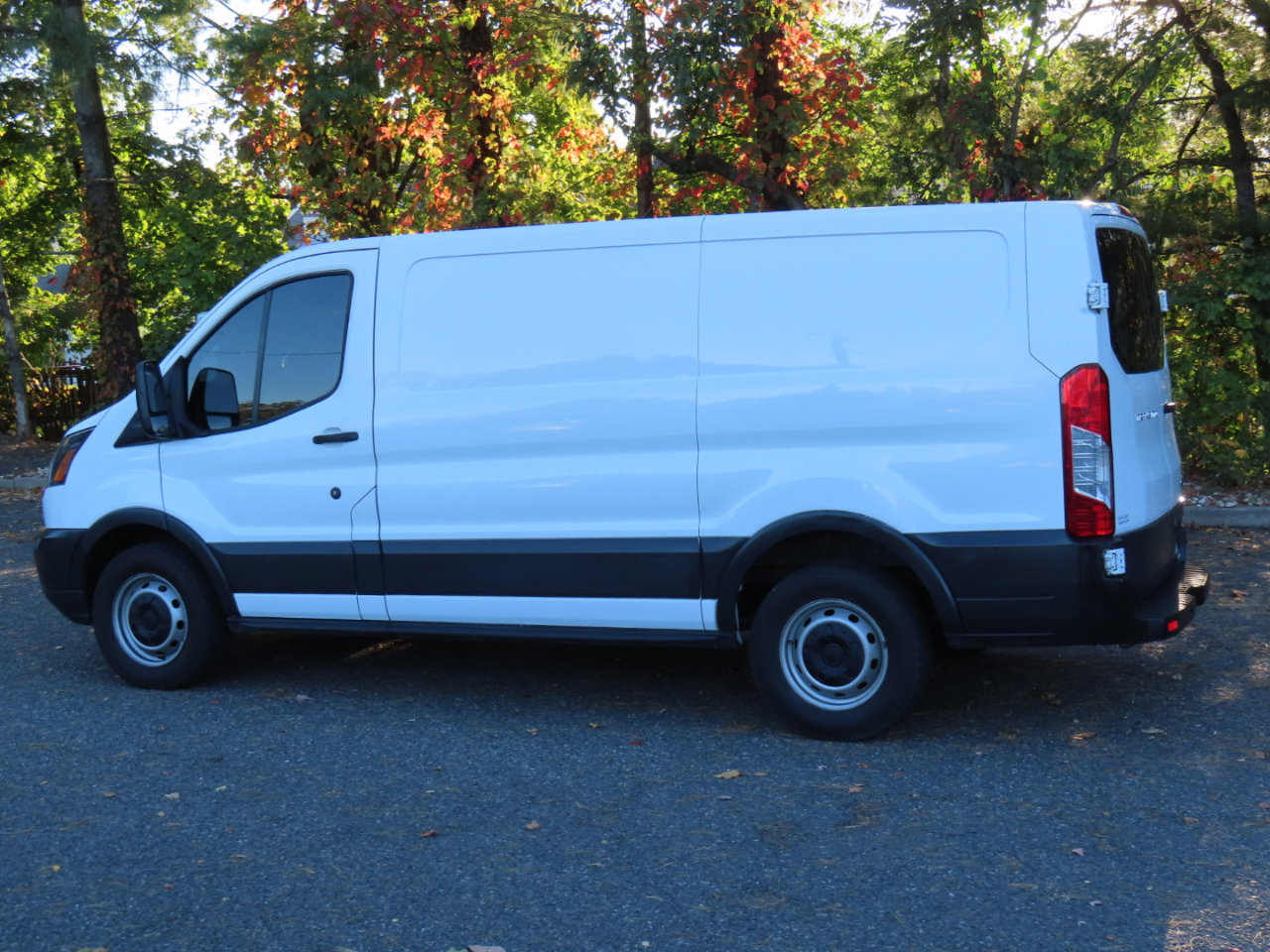 Used 2016 Ford Transit 150 130 Low Roof image 3