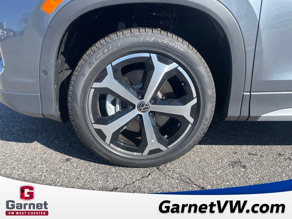 New 2026 Volkswagen Tiguan SE image 17