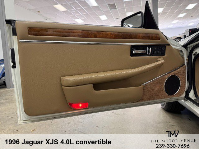 Used 1996 Jaguar XJS 4.0 Convertible image 25