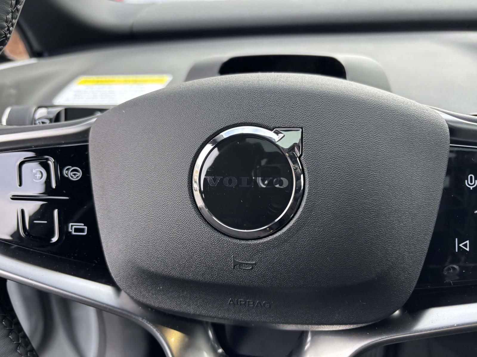 New 2026 Volvo EX30 Cross Country Ultra w/ Protection Package Premier image 15