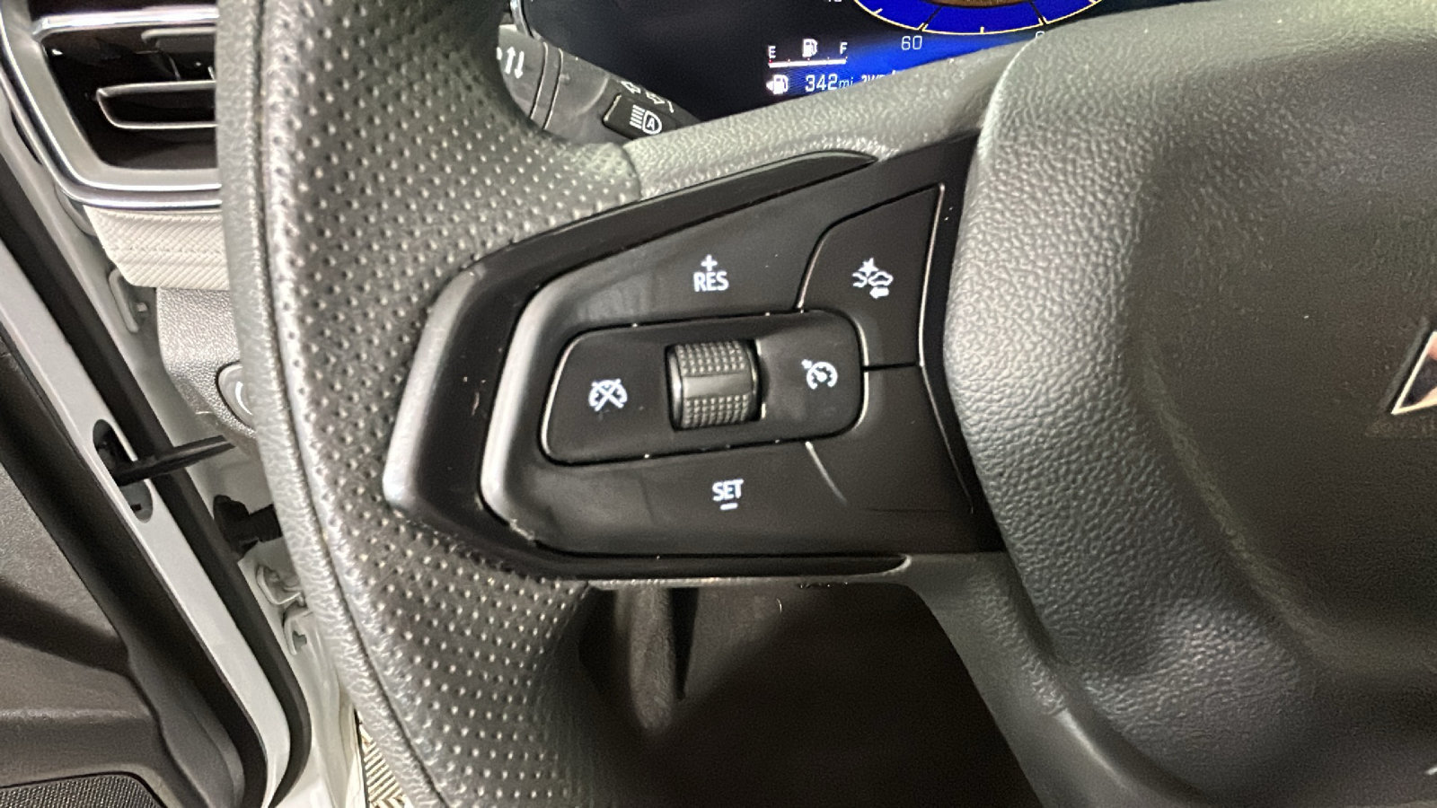 Used 2025 Chevrolet TrailBlazer LT AWD/4WD image 18