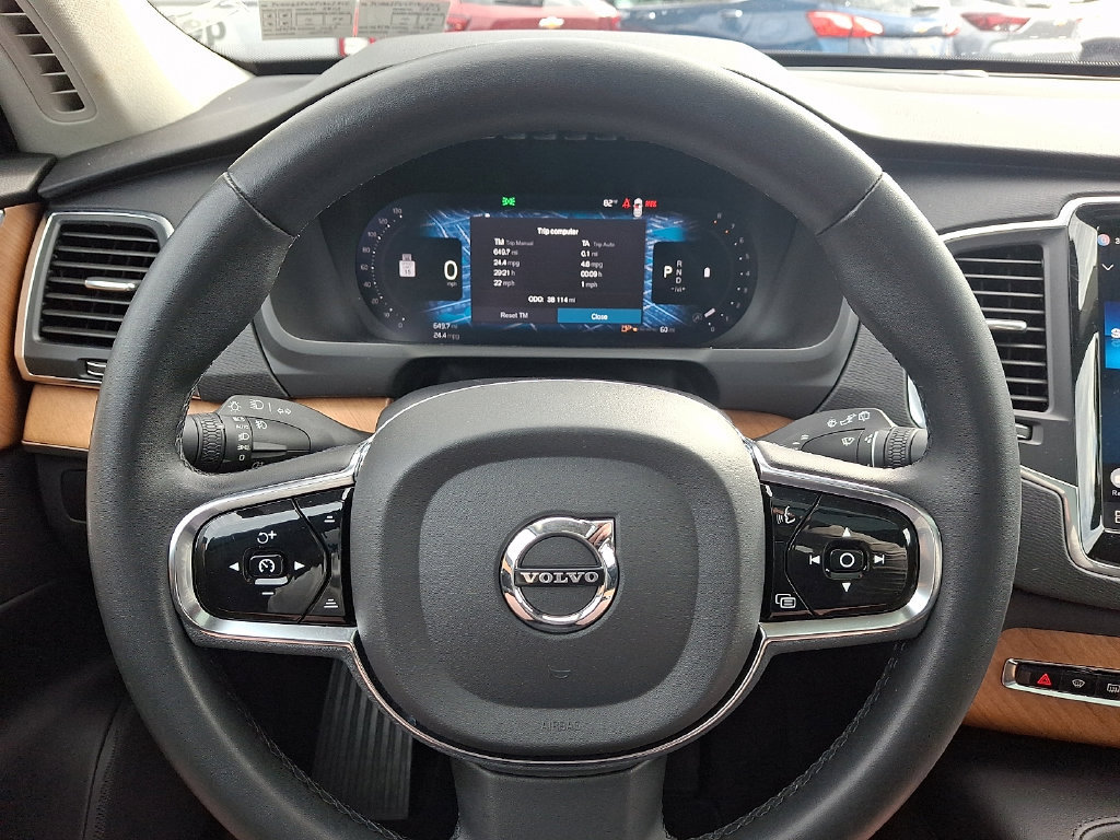 Used 2023 Volvo XC90 B6 Core AWD/4WD image 26
