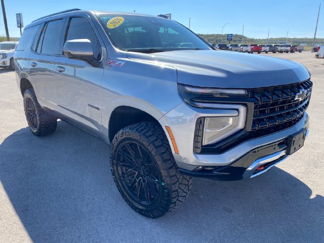 Used 2026 Chevrolet Tahoe Z71 w/ Comfort Package AWD/4WD image 8