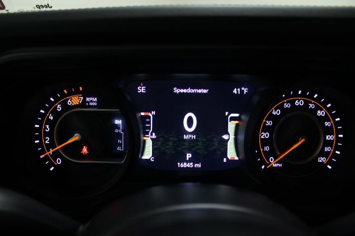 Used 2025 Jeep Wrangler Unlimited Rubicon image 41