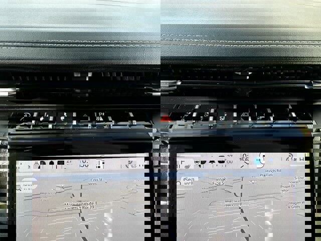 Used 2025 Jeep Grand Cherokee L Overland w/ Advanced Protech Group III image 36