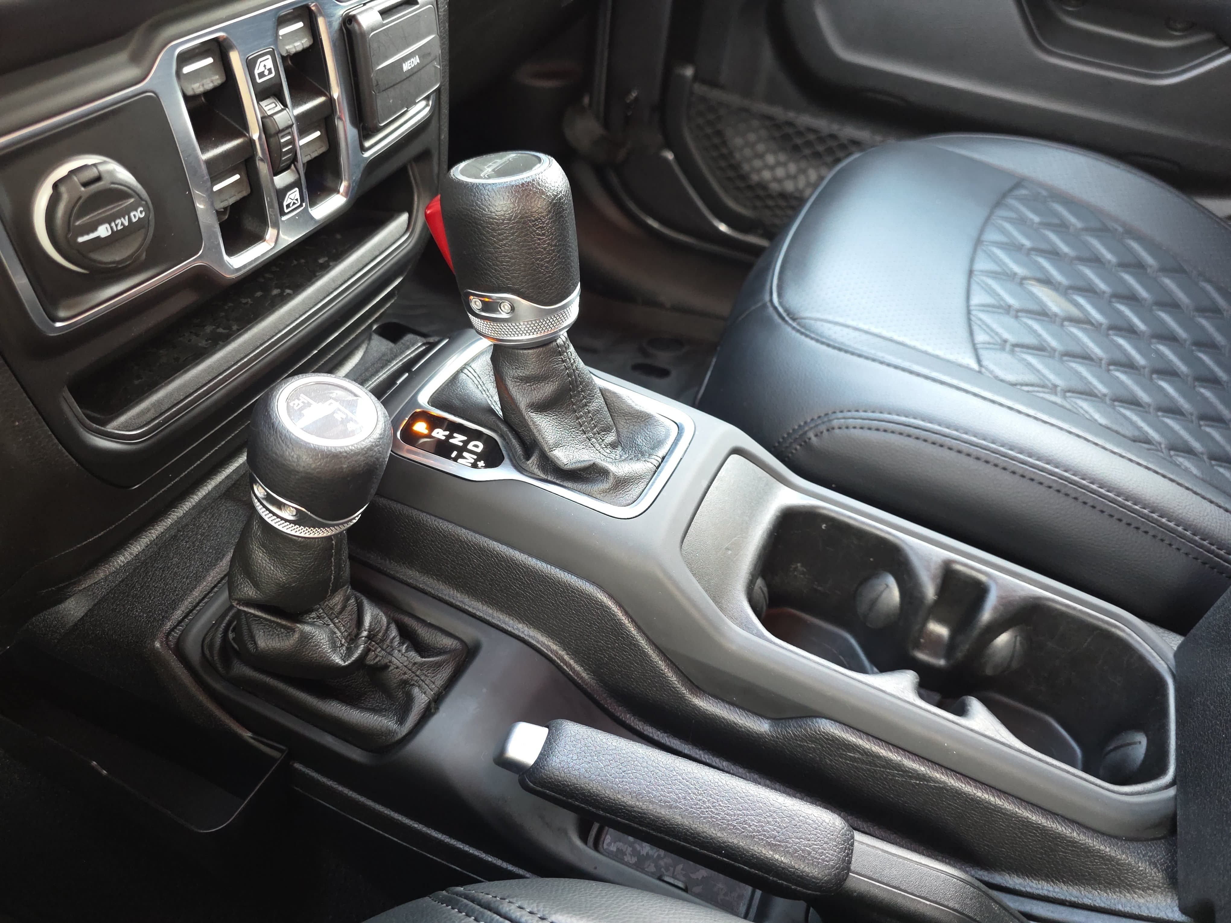 Certified 2021 Jeep Gladiator Sport AWD/4WD image 22