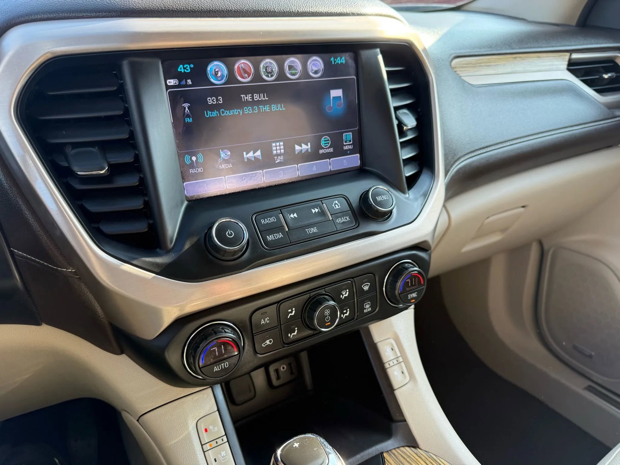 Used 2019 GMC Acadia Denali w/ Technology Package image 20