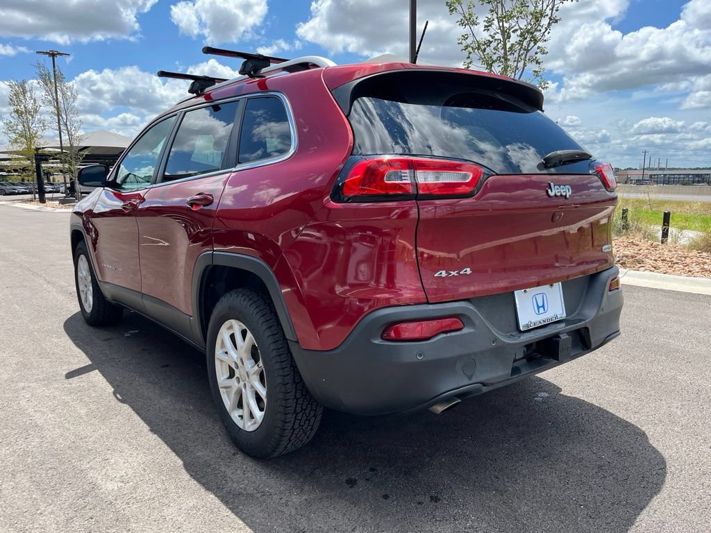Used 2017 Jeep Cherokee Latitude w/ Safety/Convenience Group AWD/4WD image 6