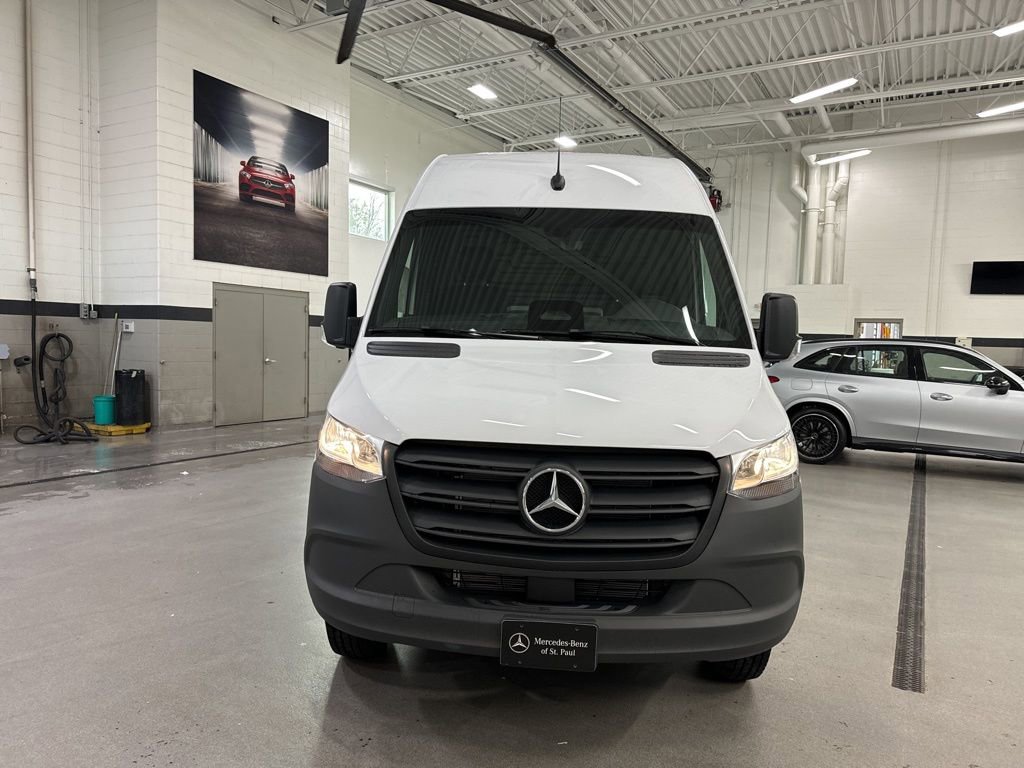 Used 2025 Mercedes-Benz Sprinter 3500 image 8