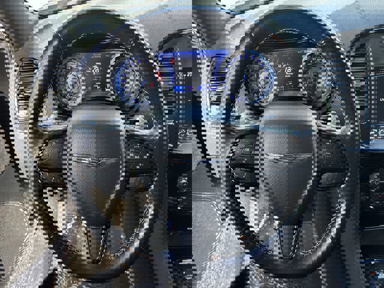 Used 2022 Chrysler 300 S w/ Comfort Group RWD image 29