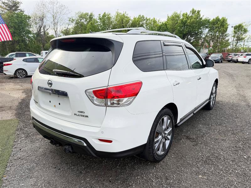 Used 2013 Nissan Pathfinder Platinum AWD/4WD image 4