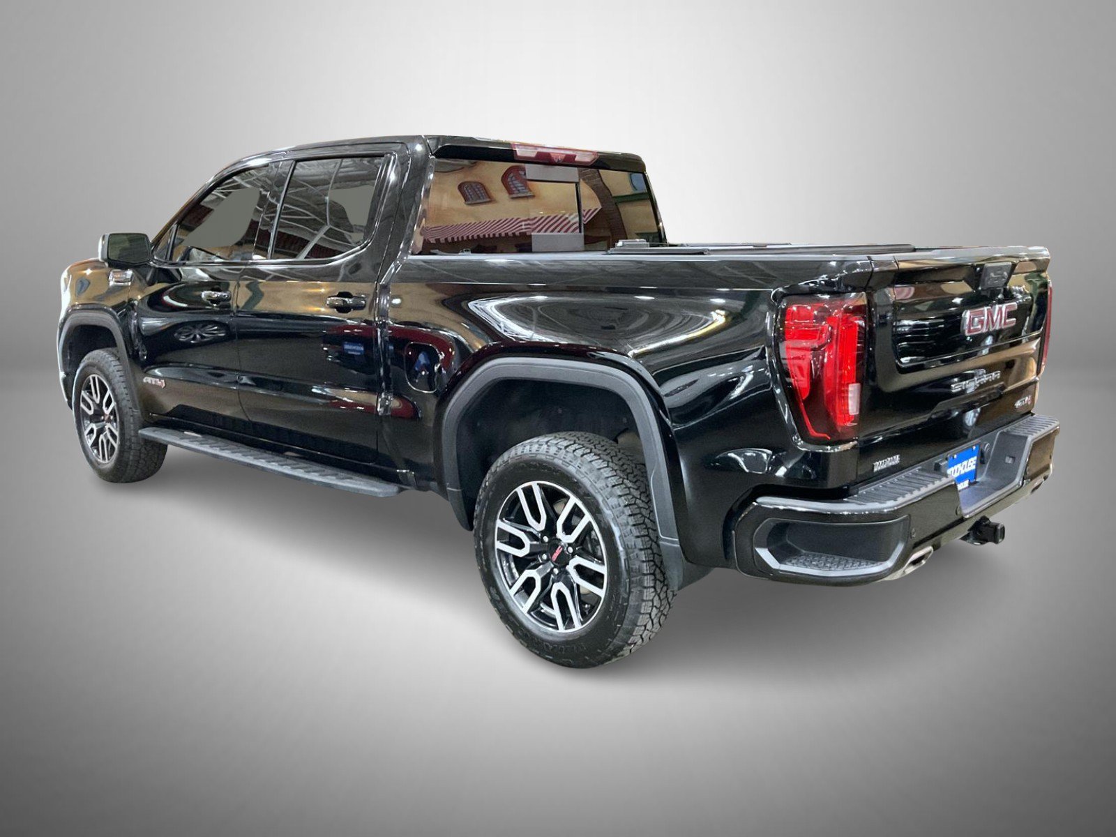 Certified 2024 GMC Sierra 1500 AT4 w/ Technology Package AWD/4WD image 7