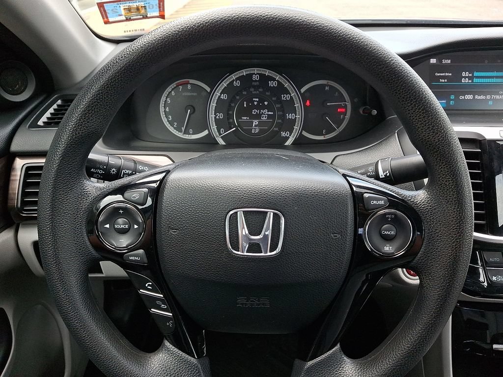 Used 2017 Honda Accord EX image 19
