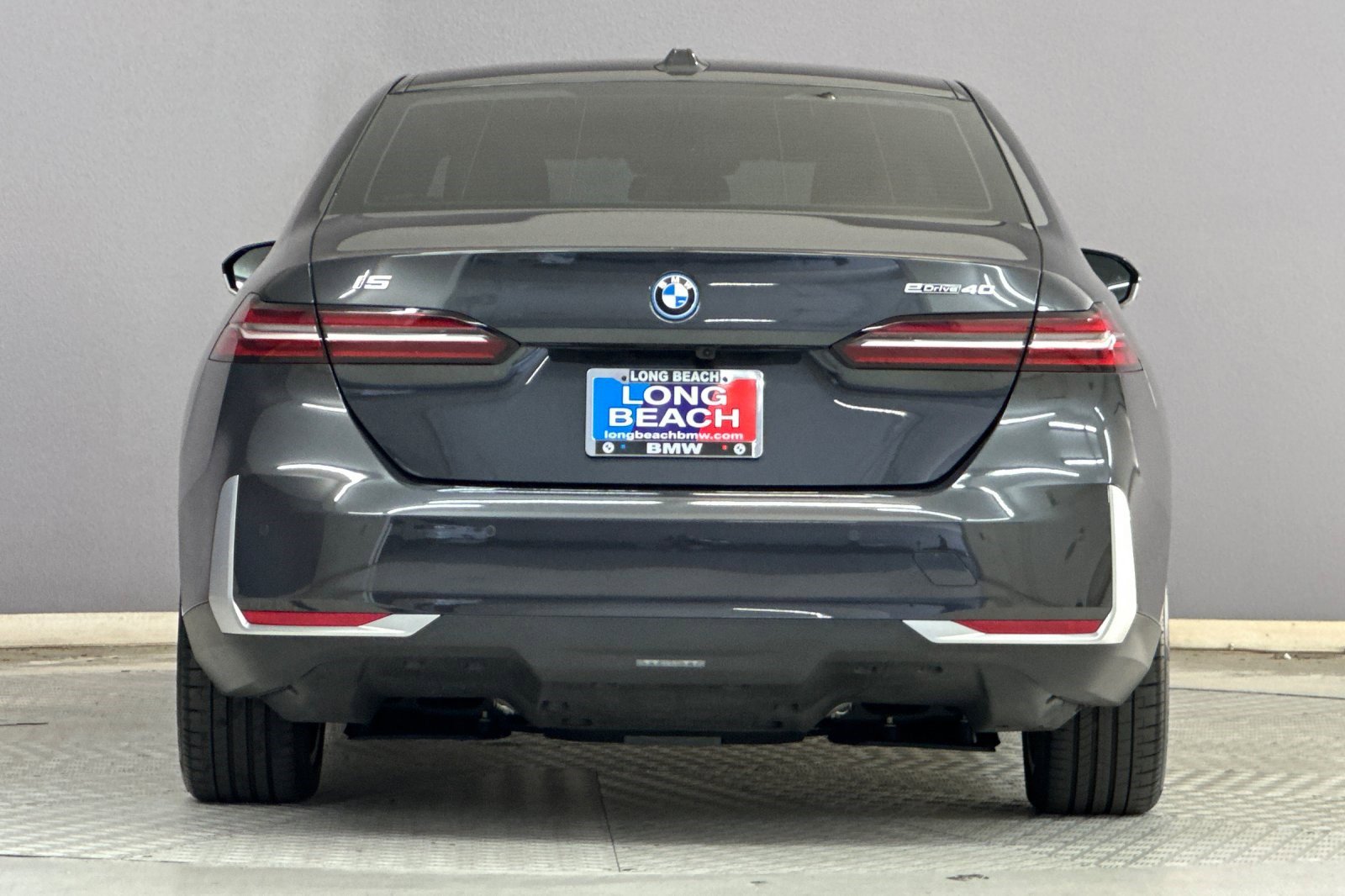 Certified 2024 BMW i5 eDrive40i w/ Premium Package RWD image 9