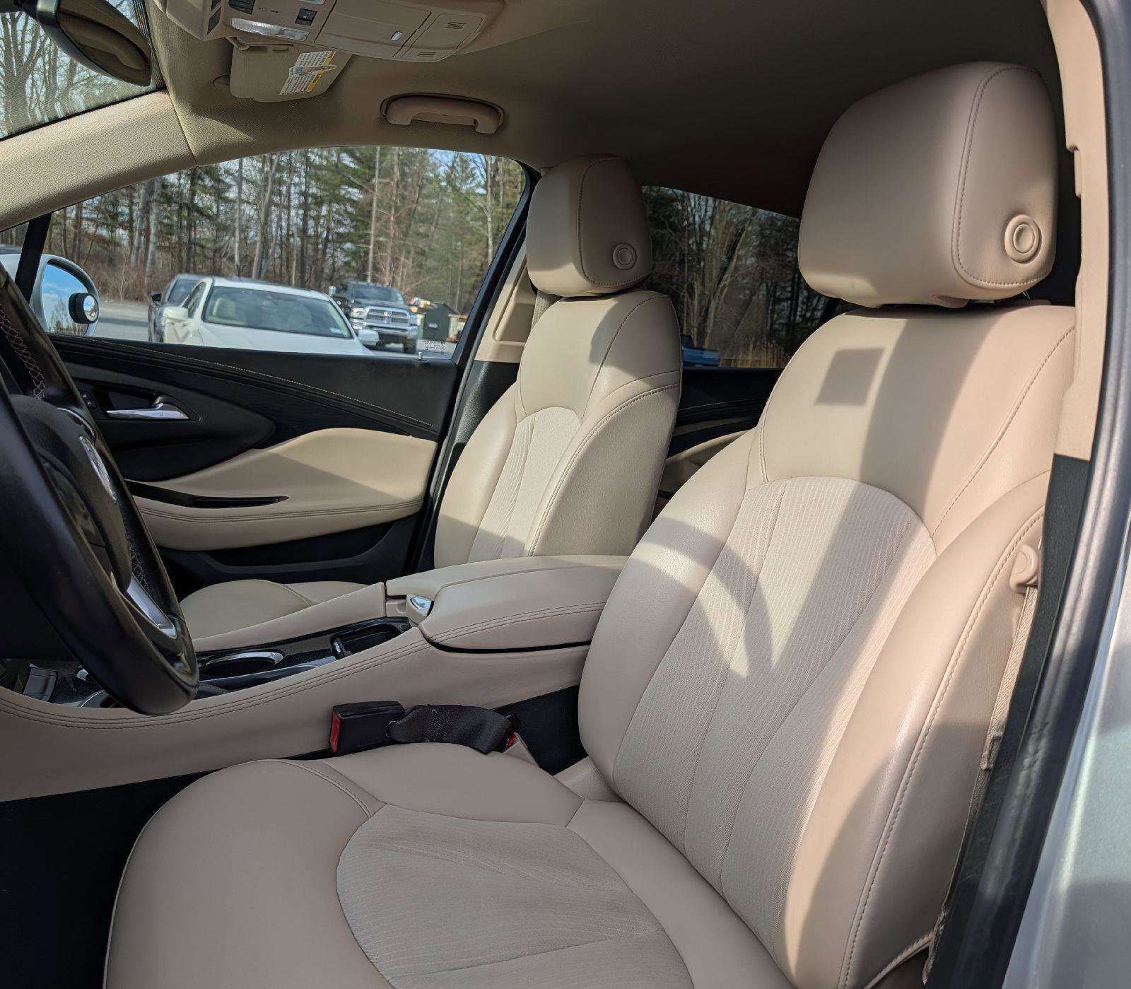 Used 2018 Buick Envision Preferred AWD/4WD image 12