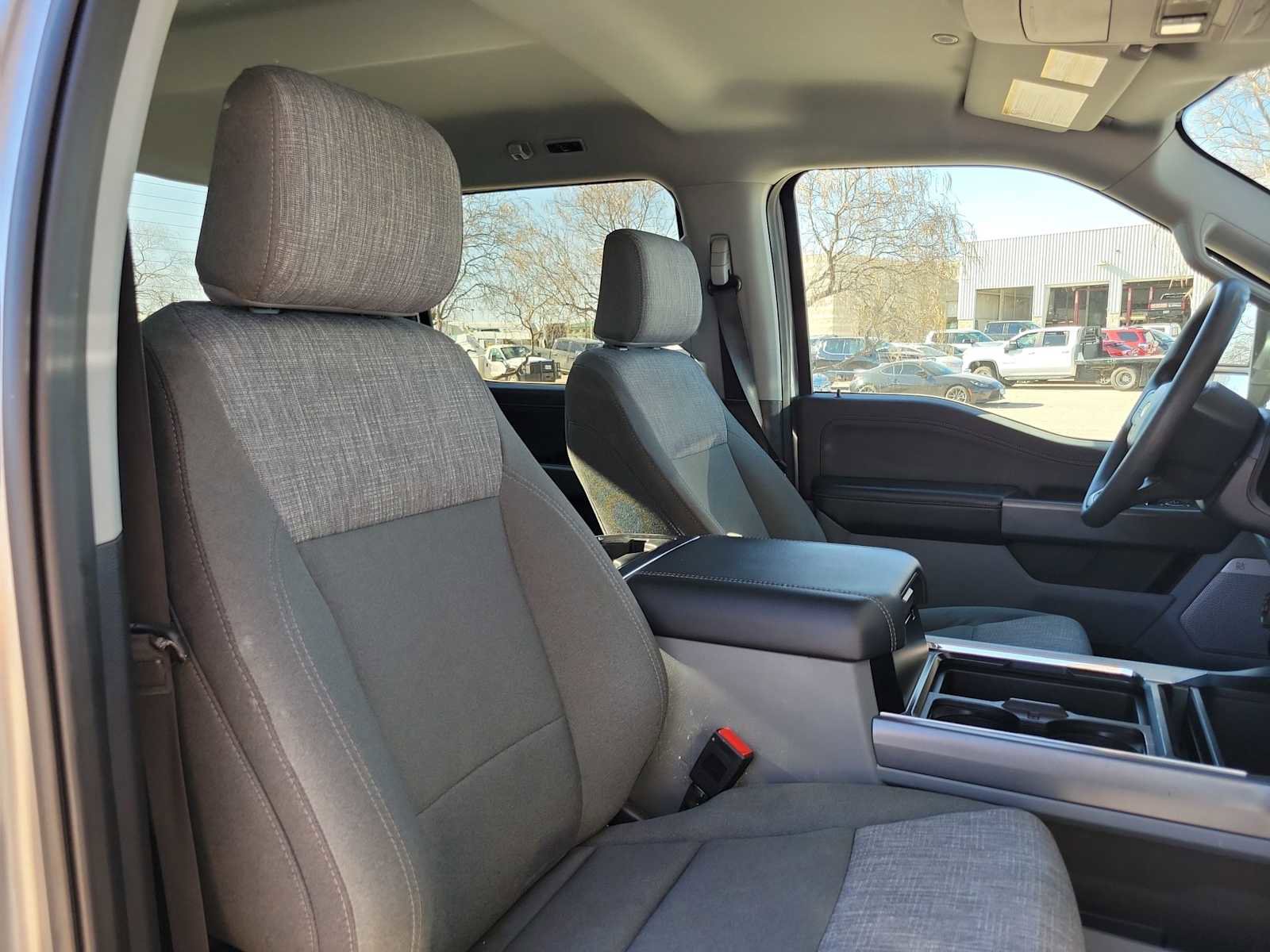 Used 2024 Ford F250 XLT w/ XLT Premium Package image 10