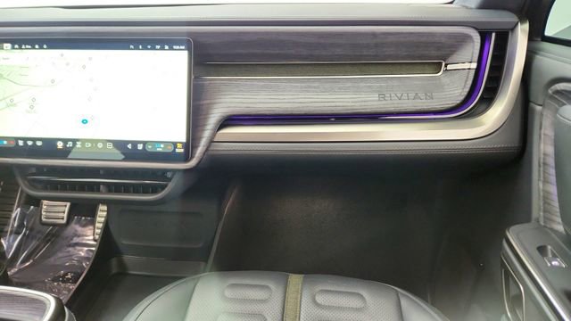 Used 2022 Rivian R1S Launch Edition image 41