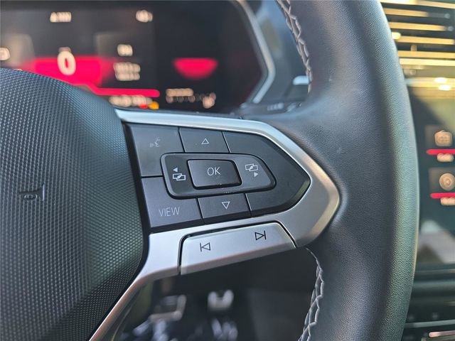 Used 2023 Volkswagen Tiguan SE R-Line image 22