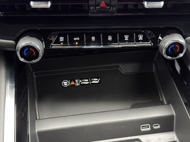 New 2026 Chevrolet Suburban Premier RWD image 15