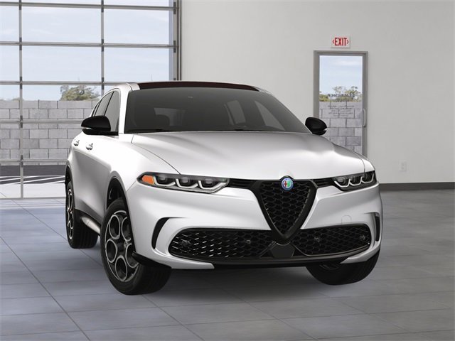 New 2025 Alfa Romeo Tonale image 8