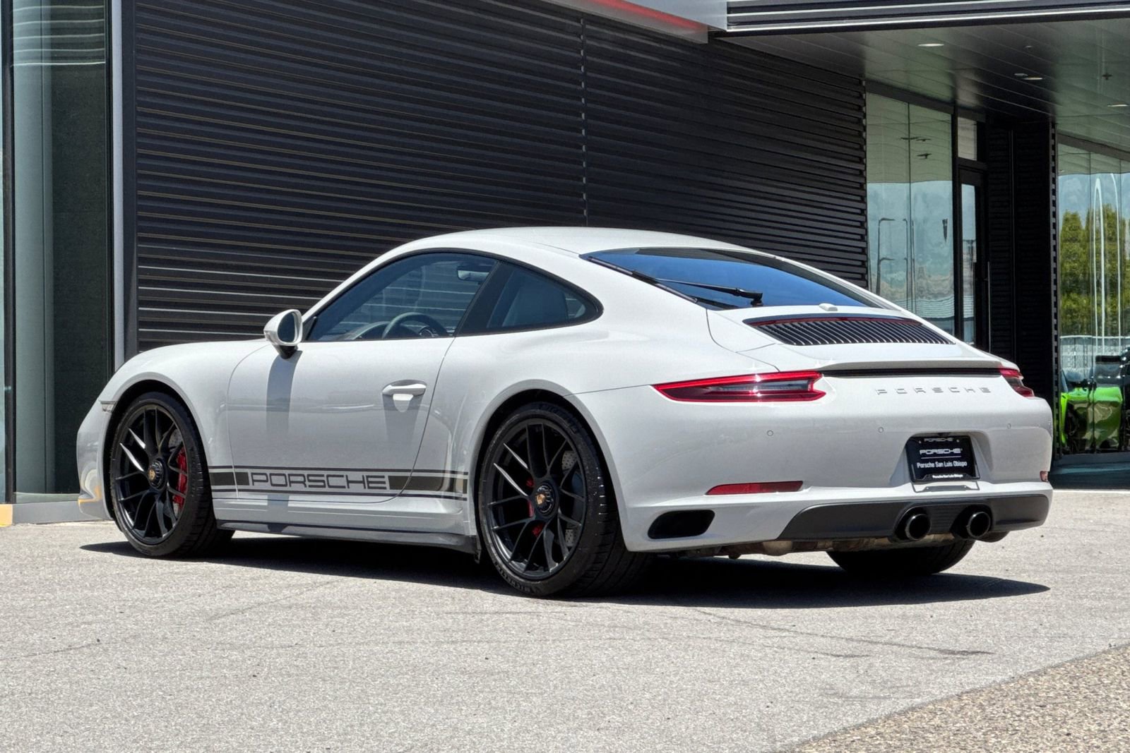 Used 2019 Porsche 911 Carrera GTS RWD image 3