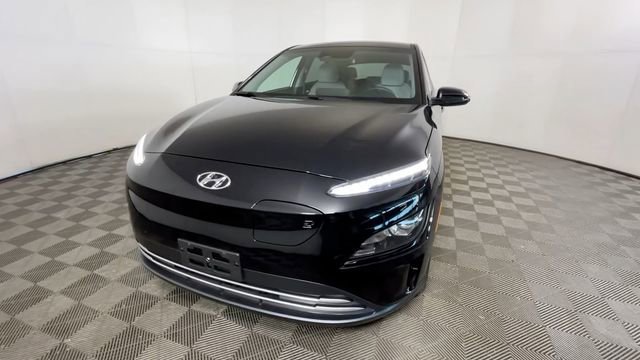 Used 2023 Hyundai Kona SE FWD image 10