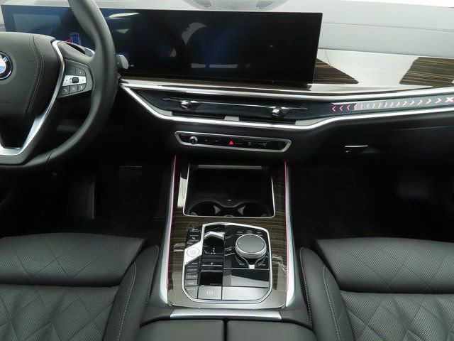 Used 2025 BMW X5 xDrive40i image 13