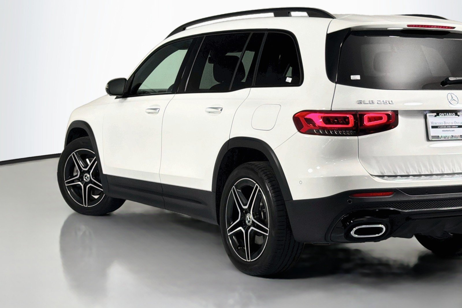 Certified 2023 Mercedes-Benz GLB 250 image 15