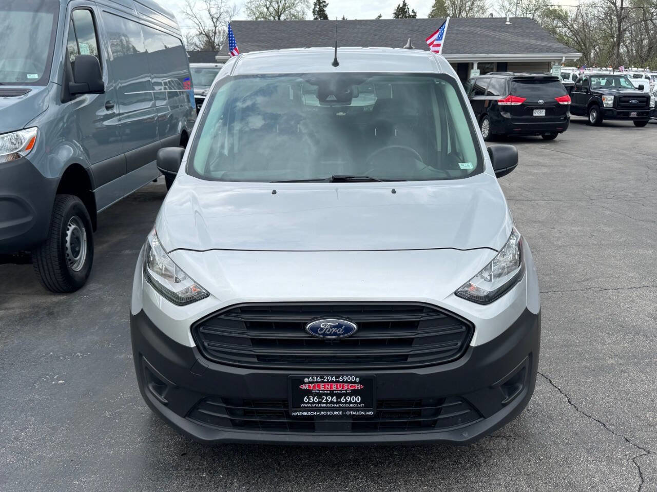Used 2021 Ford Transit Connect XL image 3