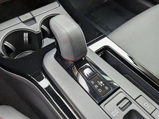 Used 2025 Toyota Prius Plug-In Hybrid image 14