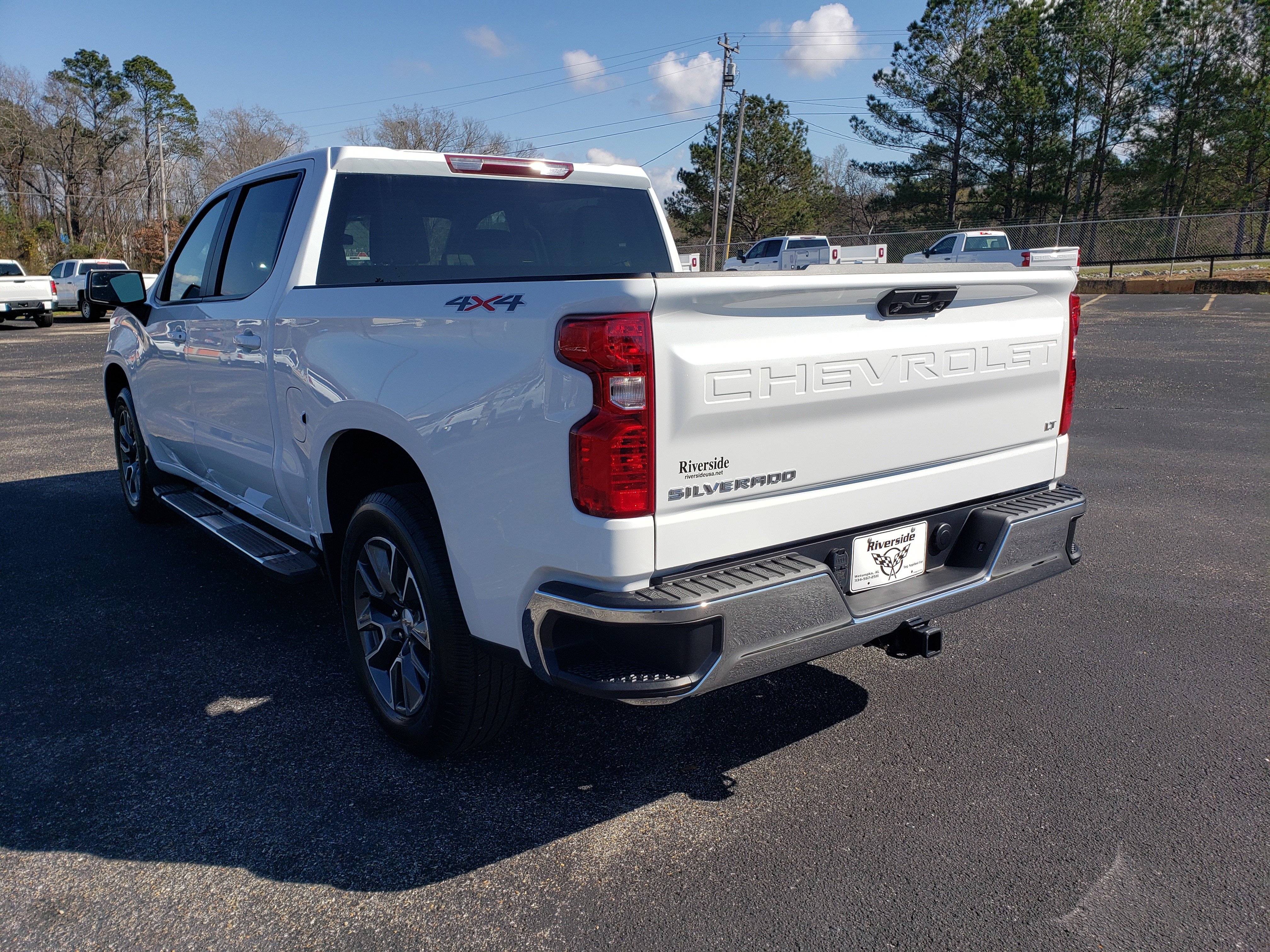 Used 2024 Chevrolet Silverado 1500 LT image 4