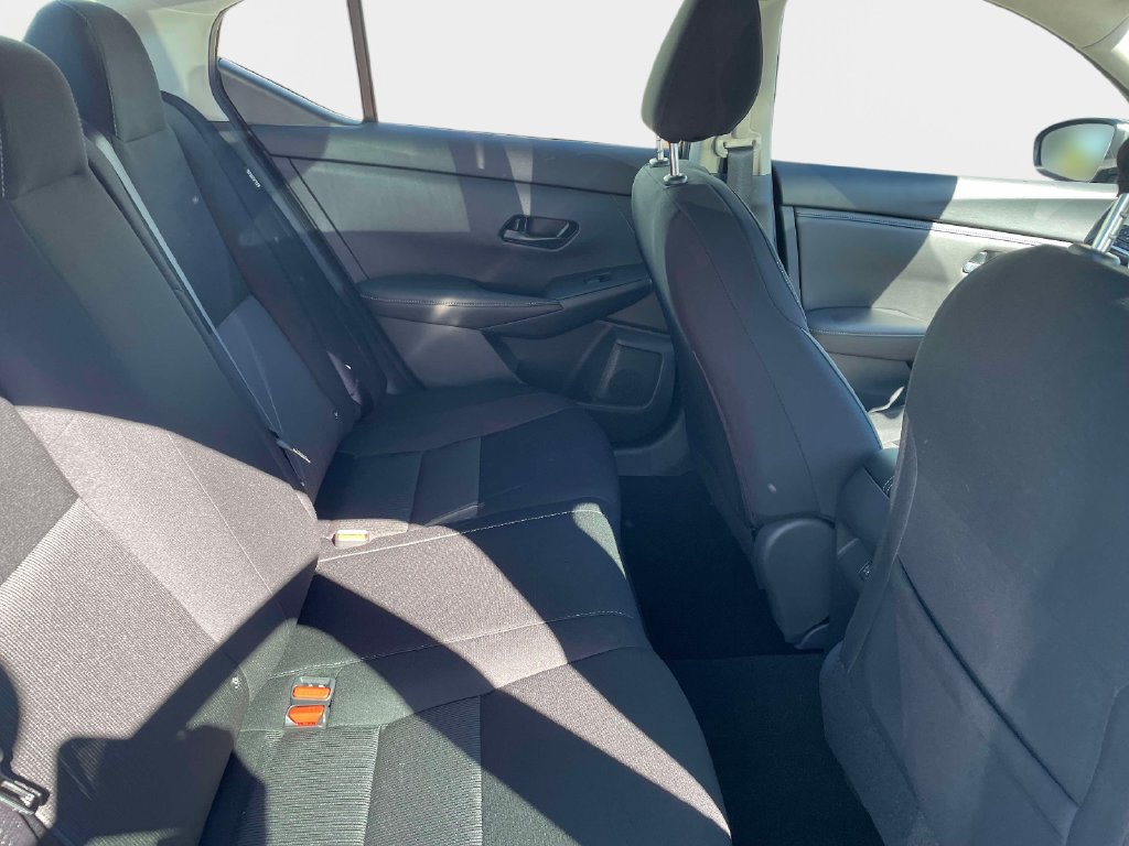 Used 2025 Nissan Sentra SV FWD image 12