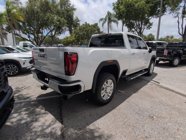 Used 2023 GMC Sierra 2500 Denali w/ Denali Ultimate Package AWD/4WD image 6