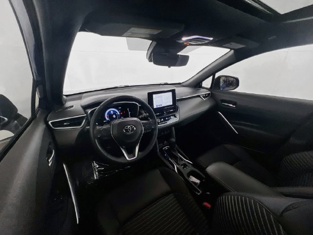 Used 2024 Toyota Corolla Cross AWD Hybrid w/ Convenience Package image 18
