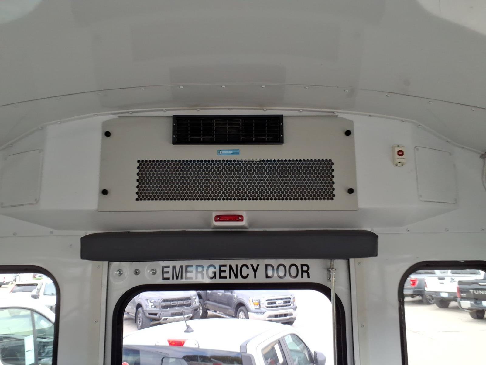 Used 2014 Chevrolet Express 3500 w/ School Bus Package RWD image 27
