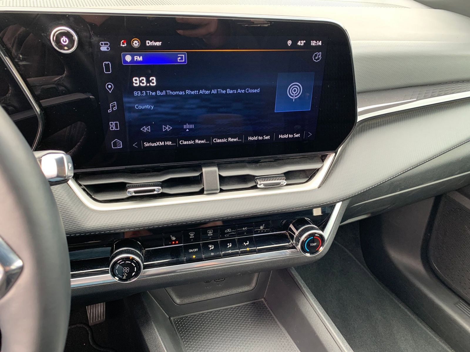 Used 2025 Chevrolet Equinox LT image 18