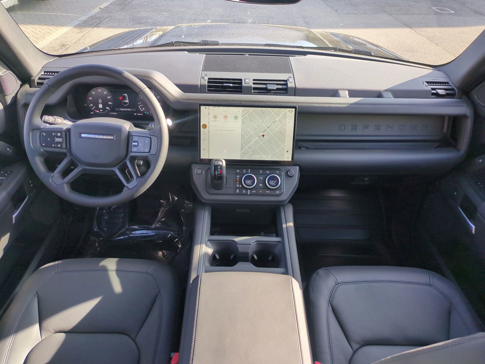 New 2026 Land Rover Defender 130 X-Dynamic SE image 26