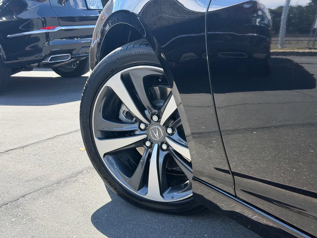 Certified 2025 Acura TLX w/ Technology Package FWD image 9