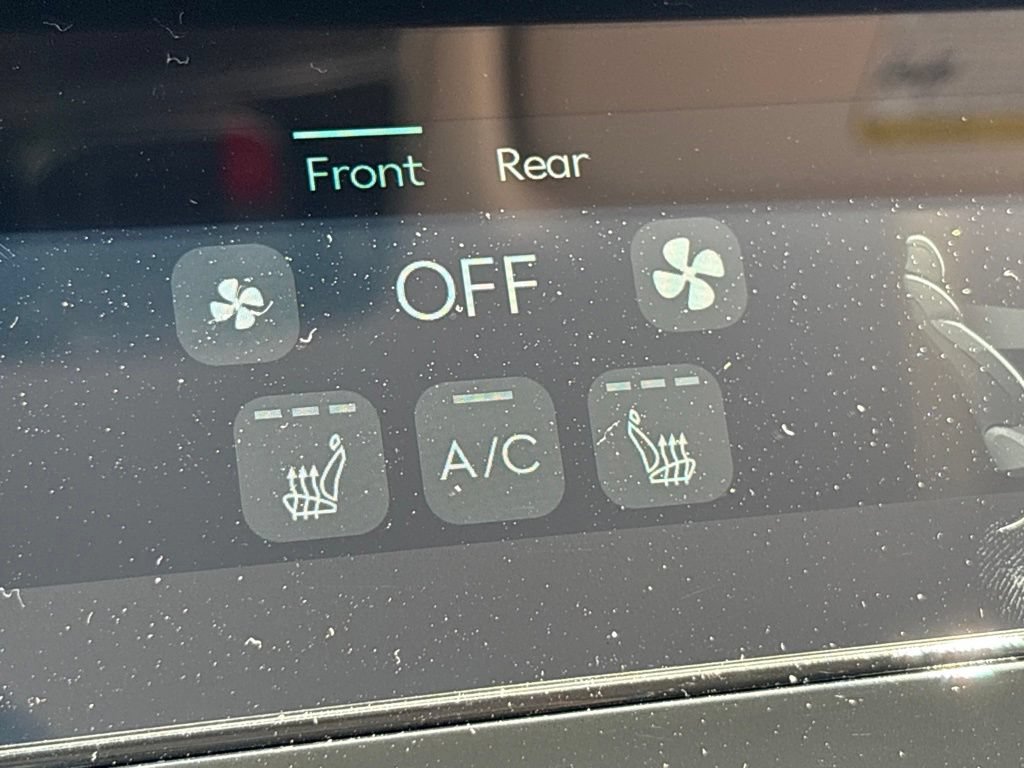 New 2026 Genesis GV70 2.5T AWD/4WD image 17
