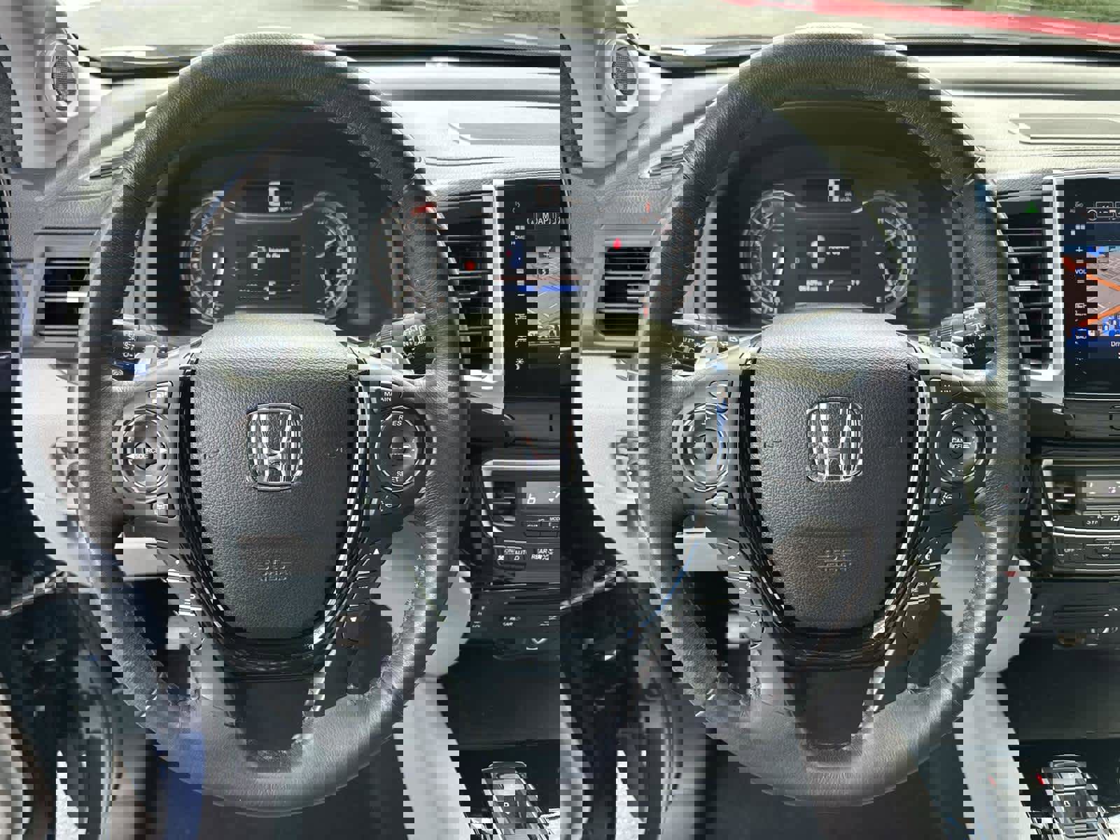 Used 2016 Honda Pilot Touring image 15